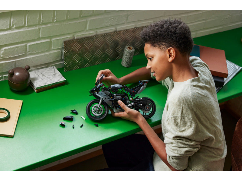 LEGO Technic Kawasaki Ninja H2R Motorkerékpár