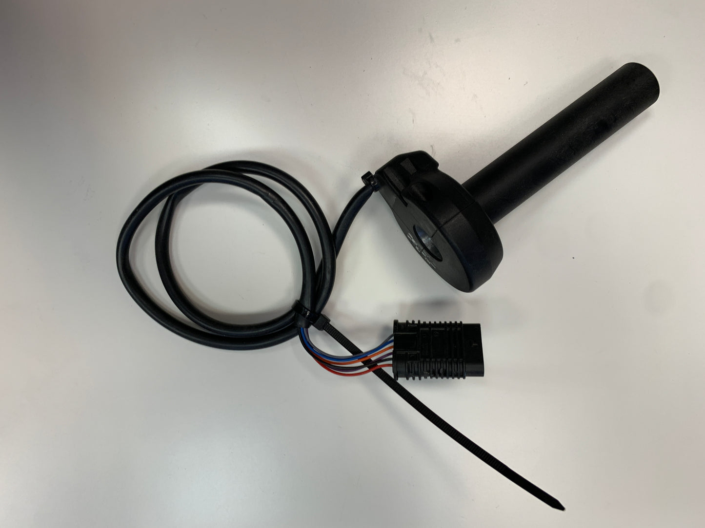 Aprilia RSV4 - Throttle Grip (Disassembled) OEM