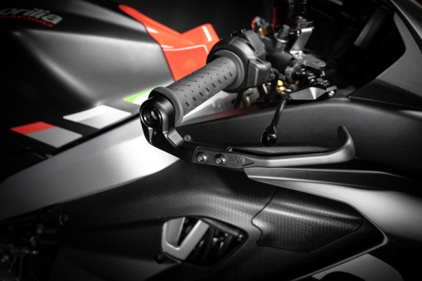 kézivédő kuplung oldal fekete matt - BMW, F 900 R , MR90 (2025 - ); BMW, HP 4, K10 (2012 - 2015); BMW, M 1000 RR, SM99 (2020 - 2022); BMW, M 1000 RR, SM99 (2023 - 2024 ); BMW, M 1000 RR, SR99 (2025 - ); BMW, R 12 nineT, GN12tha (2024- ); BMW, R nineT