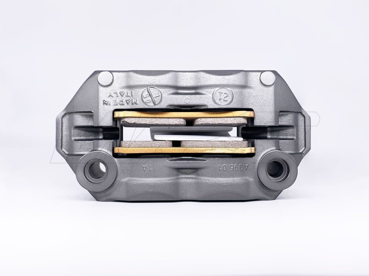 BREMBO RACING RADIAL féknyereg KIT M4 MONOBLOCK 108MM + betétek