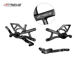 EXTREME COMPONENTS ALUMINIUM GP EVO Verstellbarer Fußrastensatz für Yamaha R1 2020–24 AKRAPOVIC AUSPUFF
