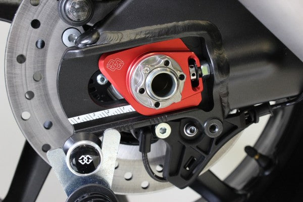 AXB láncfeszítő - Yamaha, MT-10 / FZ-10, RN45 (2016 - 2021); Yamaha, MT-10 / SP / GT, RN78 (2022 - ); Yamaha, NIKEN / GT, RN58 (2018 - ); Yamaha, T Max (530) / SX / DX, SJ14 (2017 - 2019); Yamaha, T Max/ Iron Max/ XP 500 Tmax, SJ09 (2012 -; Yamaha, T