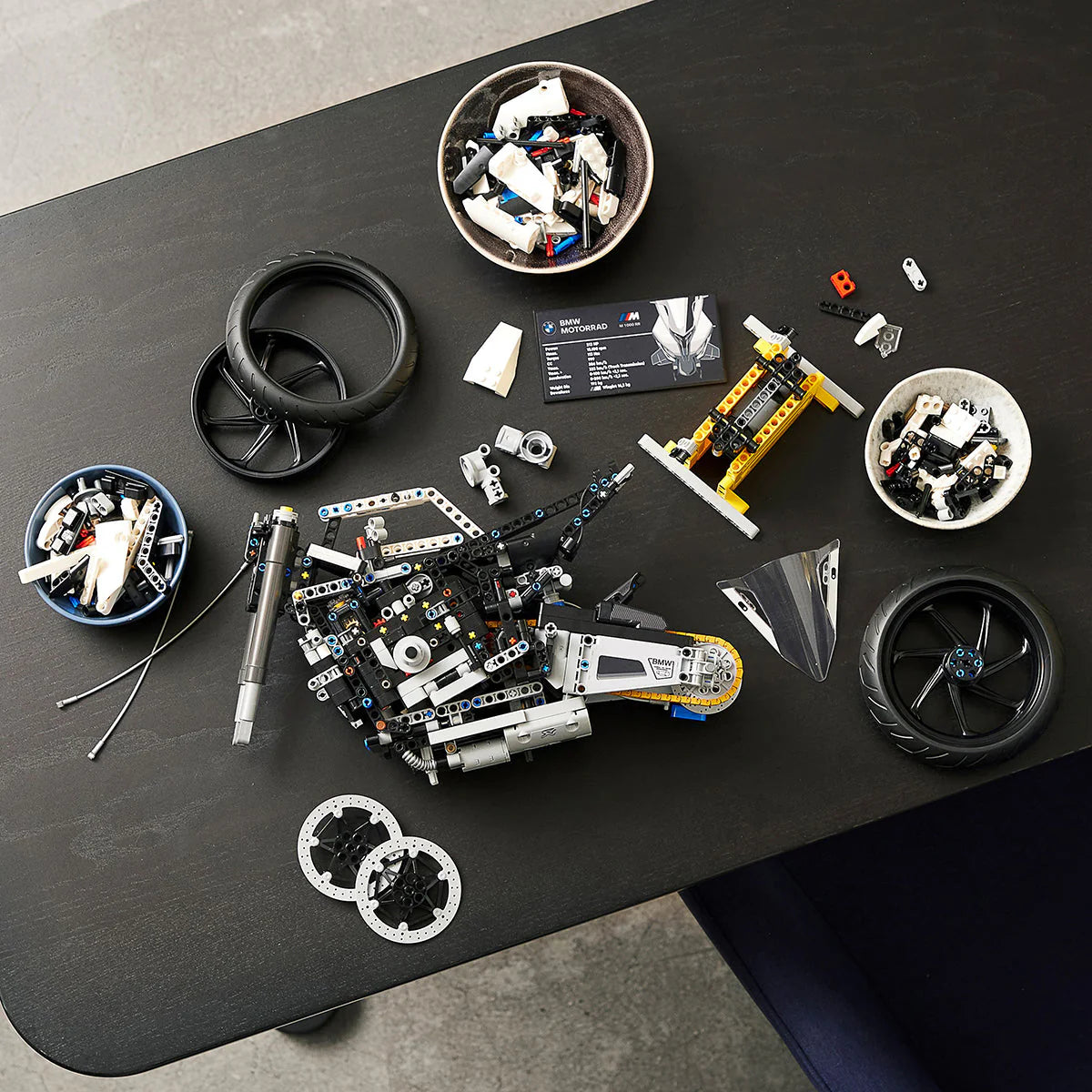 LEGO BMW M 1000 RR