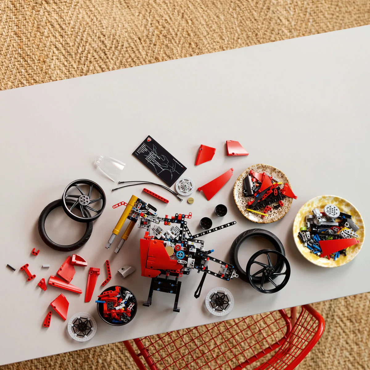 LEGO Technic Ducati Panigale V4 S motorkerékpár