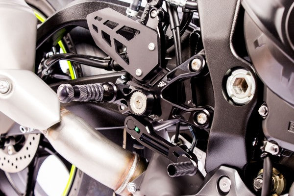 lábtartó MUE2 - Suzuki, GSX-R 1000 / R / RZ, WDM0 (2017 - )
