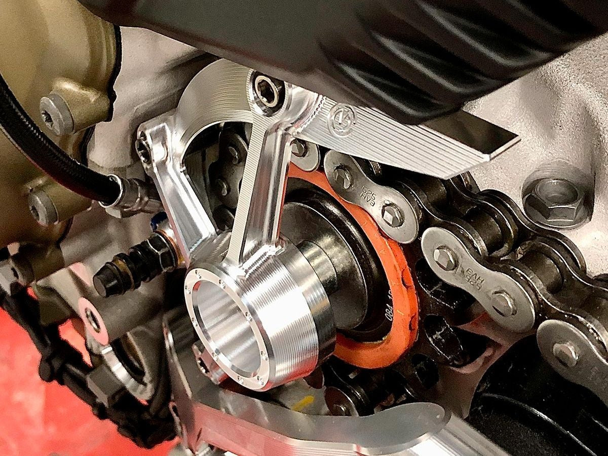 MOTOCORSE ALUMINUM Első lánckerék védő DUCATI Streetfighter / Panigale V4