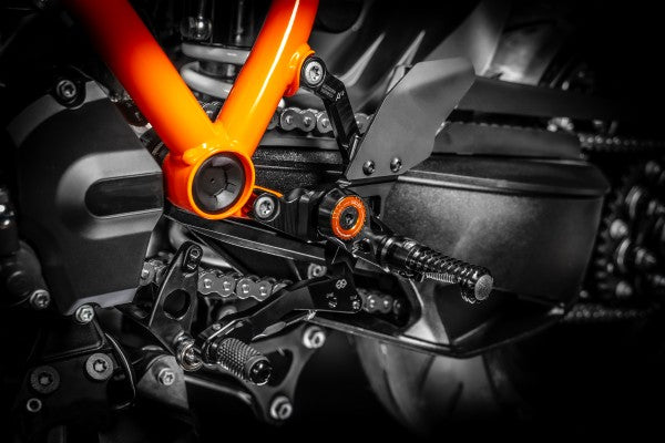 lábtartó MUE2 - KTM, 1290 Super Duke / R, (2020 - ); KTM, 1390 Super Duke R (2023 - )