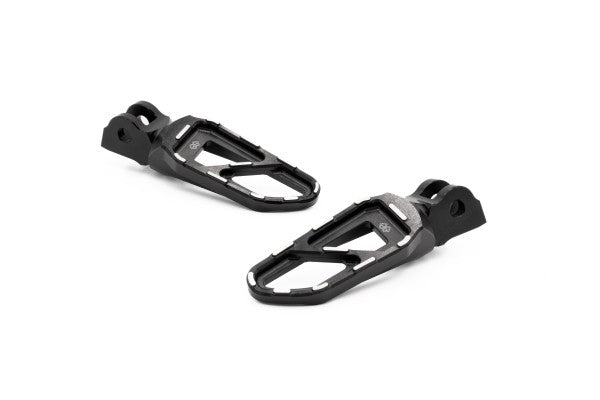 Urban-Pro lábtartó szett, utas, fekete - Yamaha, YZF-R1 SP, RN12 (2006 - 2006); Yamaha, YZF-R1, RN09 (2002 - 2003); Yamaha, YZF-R1, RN12 (2004 - 2005); Yamaha, YZF-R1, RN12A (2006 - 2006); Yamaha, YZF-R1, RN19 (2007 - 2008); Yamaha, YZF-R1, RN22 (200