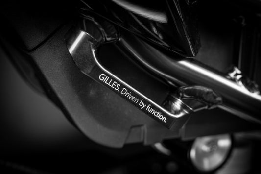 utasüléscsap-burkolat fekete - BMW, M 1000 R, SM99 (2022 - 2024 ); BMW, M 1000 R, SN99 (2025 - ); BMW, M 1000 RR, SM99 (2020 - 2022); BMW, M 1000 RR, SM99 (2023 - 2024 ); BMW, S 1000 R, 2R99 (2021 - 2024); BMW, S 1000 R, SN99/SN99r (2025 - ); BMW, S