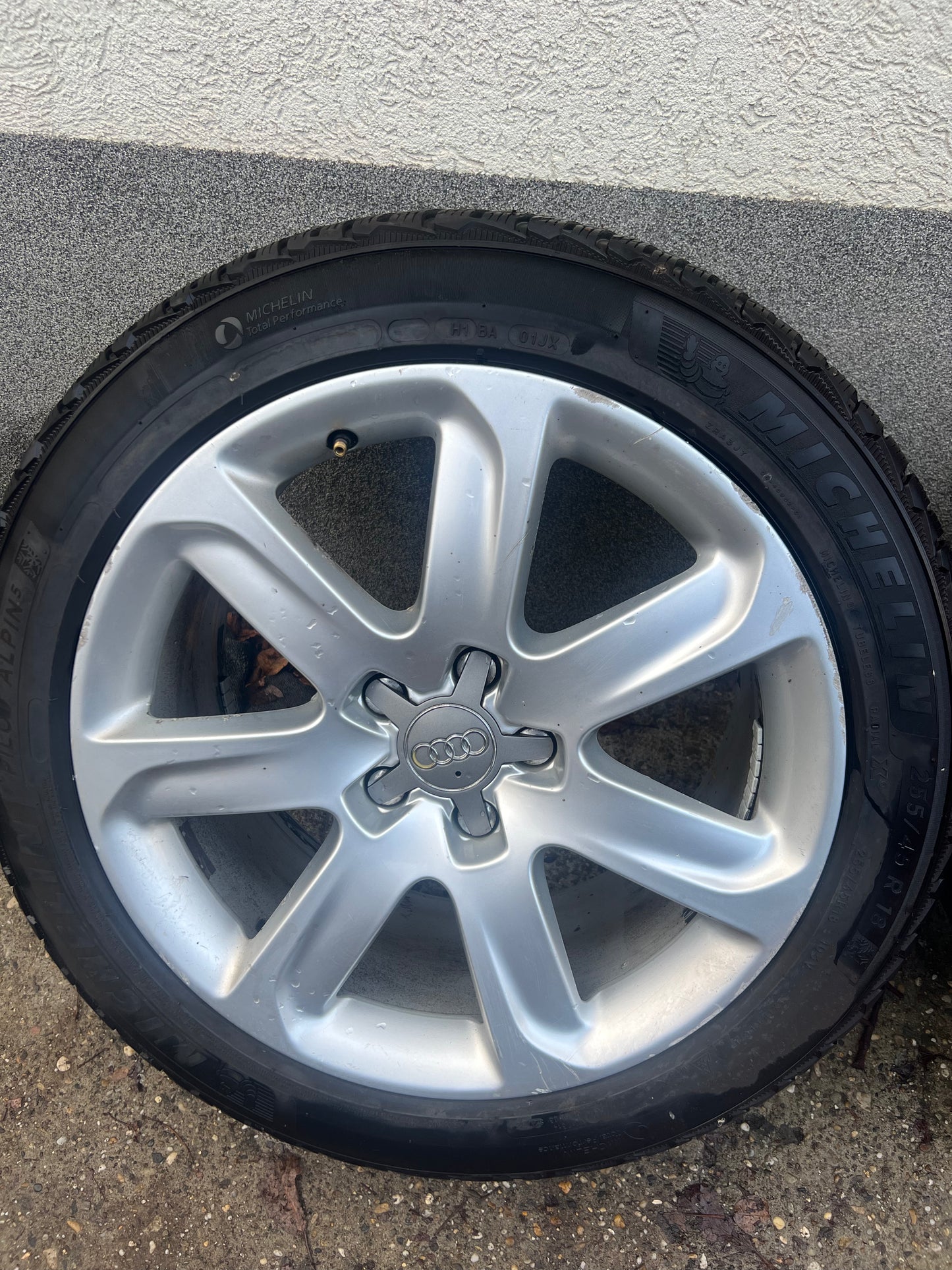 Audi alufelni szett 18" OEM (használt)