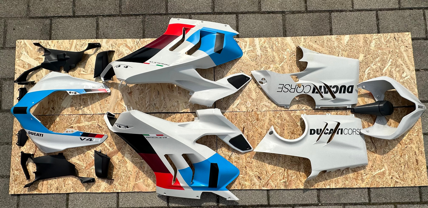 DUCATI PANIGALE V4 Idomszett OEM 22-24' (használt)