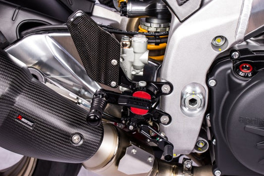 állítható lábtartó VCR38GT - Aprilia, RSV4 / Factory, KY (2021 - ); Aprilia, RSV4 / Factory, XP (2025 - ); Aprilia, RSV4 1000 RR / RF, KE1 (2018 - 2020); Aprilia, RSV4 RR / RF, KE (2017 - 2018); Aprilia, Tuono V4 1100 / Factory, KZ (2021 - ); Aprilia