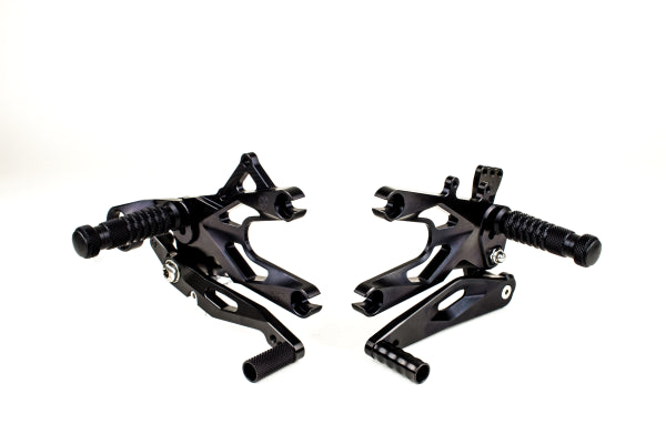 lábtartó FXR - BMW, HP 4, K10 (2012 - 2015); BMW, S 1000 R, K10 (2013 - 2016); BMW, S 1000 RR, K10 (2009 - 2011); BMW, S 1000 RR, K10 (2012 - 2014)