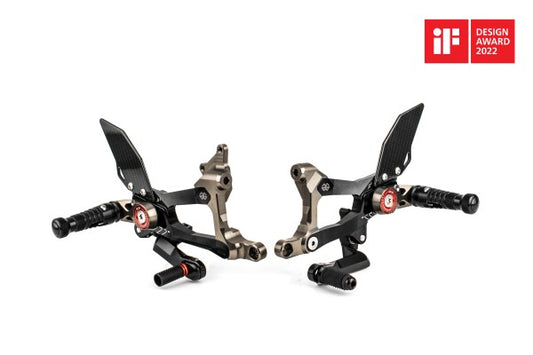 lábtartó MUE2 - Ducati, Panigale V4 / S / SP2, 3D/4D (2021 - 2024); Ducati, Panigale V4 / S, DA/DB (2018 - 2021); Ducati, Panigale V4 R, 3D/4D (2023 - 2025); Ducati, Panigale V4 R, 3D/4D (2023 - 2025); Ducati, Panigale V4 R, DA/DB (2019 - 2022)