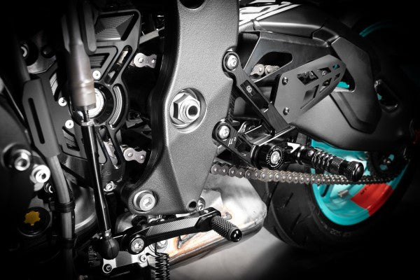 lábtartó MUE2 - Yamaha, MT-10 / SP / GT, RN78 (2022 - )