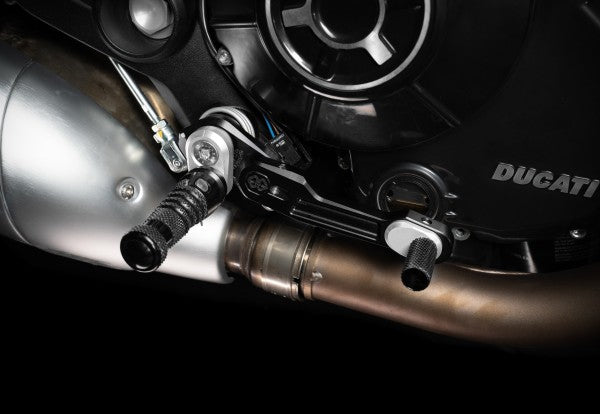 állítható lábtartó RCT10GT - Ducati, Scrambler 1100 DP /TP /SP, 1K/2K (2021 - ); Ducati, Scrambler 1100 Special, KF (2018 - 2020); Ducati, Scrambler 1100 Sport, K1 / K2 (2019 - ); Ducati, Scrambler 1100, KF / KG (2017- 2020); Ducati, Scrambler 800, 3